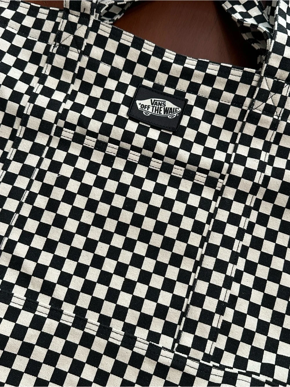 Vans Checkered Zip Tote Bag with Dual Top Handles - Picture 3 of 8